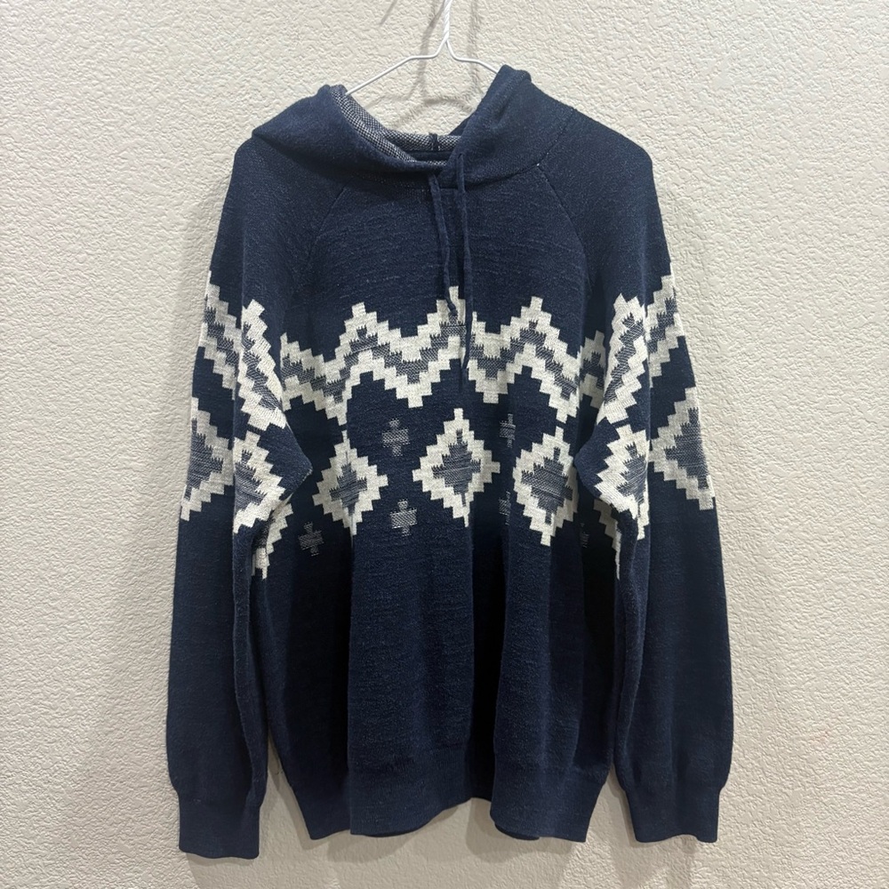 Lucky Brand Navy and Cream Knit Sweater